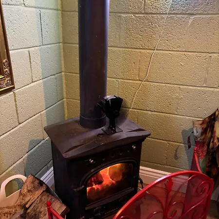 The Folly Minutes From Centre R95ryc8 펜션