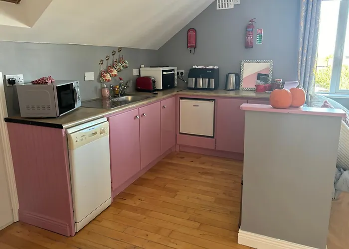 The Folly Minutes From Centre R95ryc8 Casa de Férias *